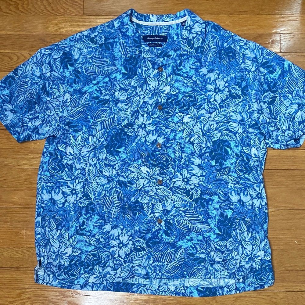 Tommy Bahama Blue and White Hawaiian Print Shirt